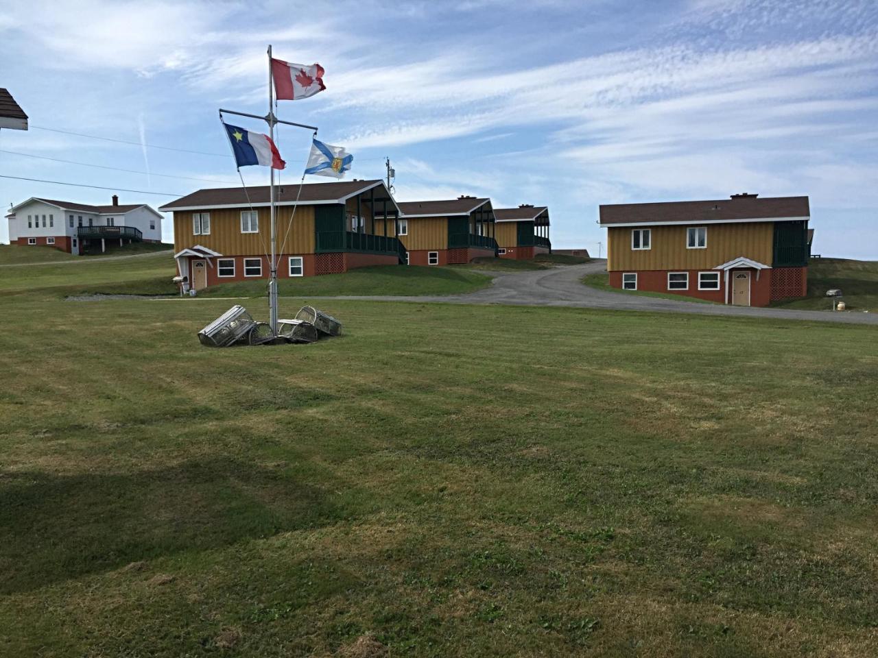 Pilot Whale Chalets Chéticamp Exterior photo